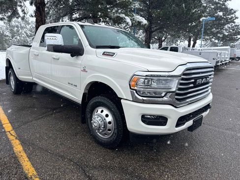 Used 2023 RAM 3500 Limited AWD/4WD image 5