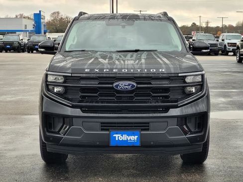 New 2025 Ford Expedition Max Active image 3