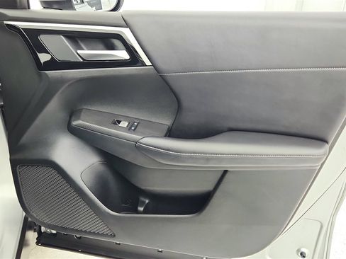 Used 2024 Mitsubishi Outlander Ralliart image 28