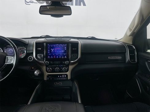 Used 2020 RAM 1500 Laramie image 27