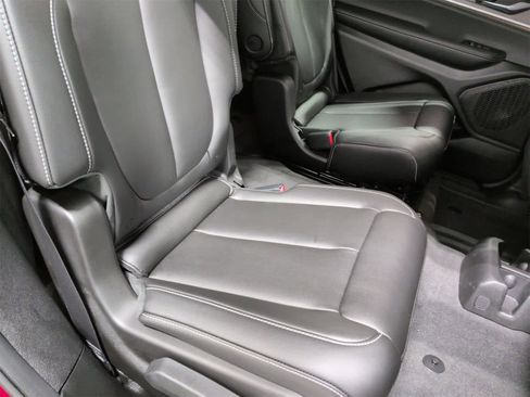 Used 2025 Jeep Grand Cherokee L Limited image 21