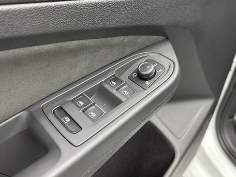 Used 2024 Volkswagen GTI S image 11