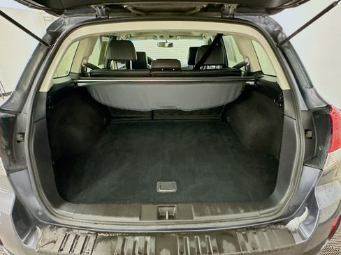 Used 2014 Subaru Outback 3.6R Limited w/ Moonroof Package AWD/4WD image 30