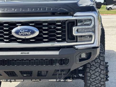 Used 2025 Ford F350 Platinum w/ Platinum Plus Package AWD/4WD image 9
