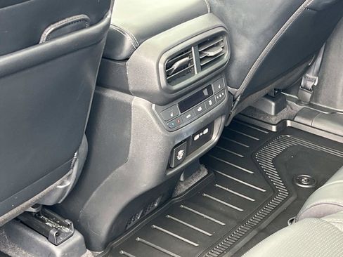 Used 2023 Honda Pilot Elite image 26
