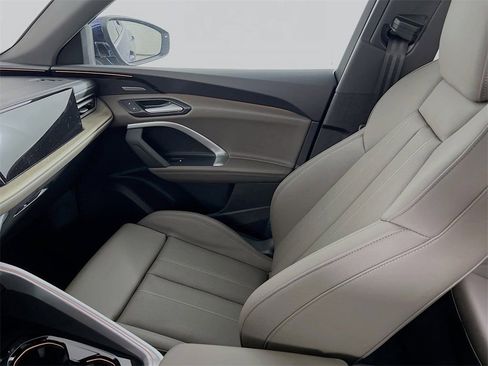 New 2025 Audi Q5 2.0T Premium Plus image 23