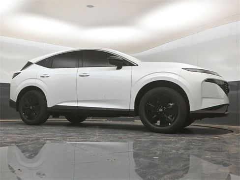 New 2025 Nissan Murano SV image 14