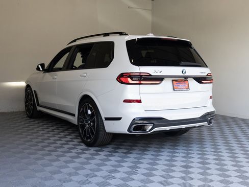 Used 2023 BMW X7 xDrive40i w/ Executive Package image 13