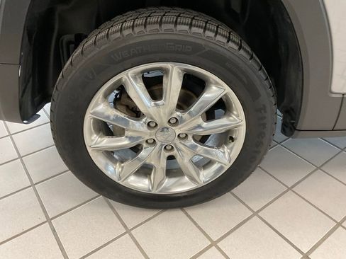 Used 2015 Jeep Cherokee Limited image 7