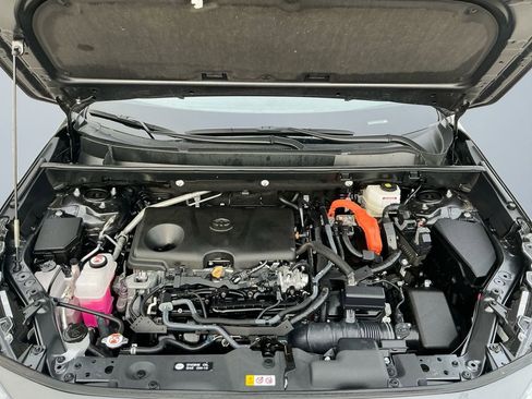 Used 2024 Toyota RAV4 XLE image 18