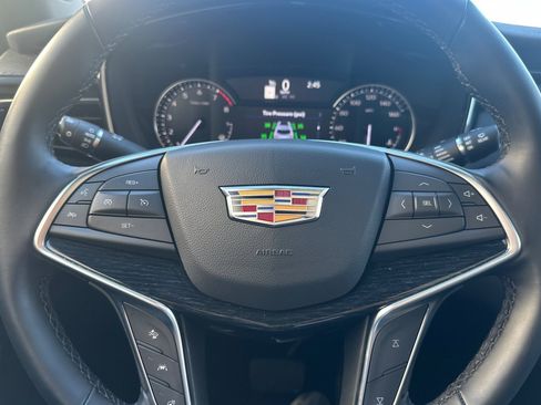 Used 2025 Cadillac XT5 Premium Luxury image 32