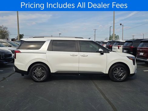 New 2026 Kia Carnival EX FWD image 2