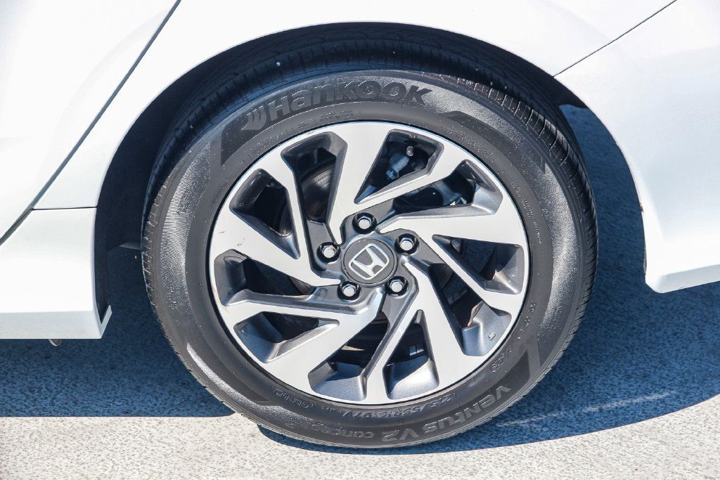 Used 2017 Honda Civic EX image 11