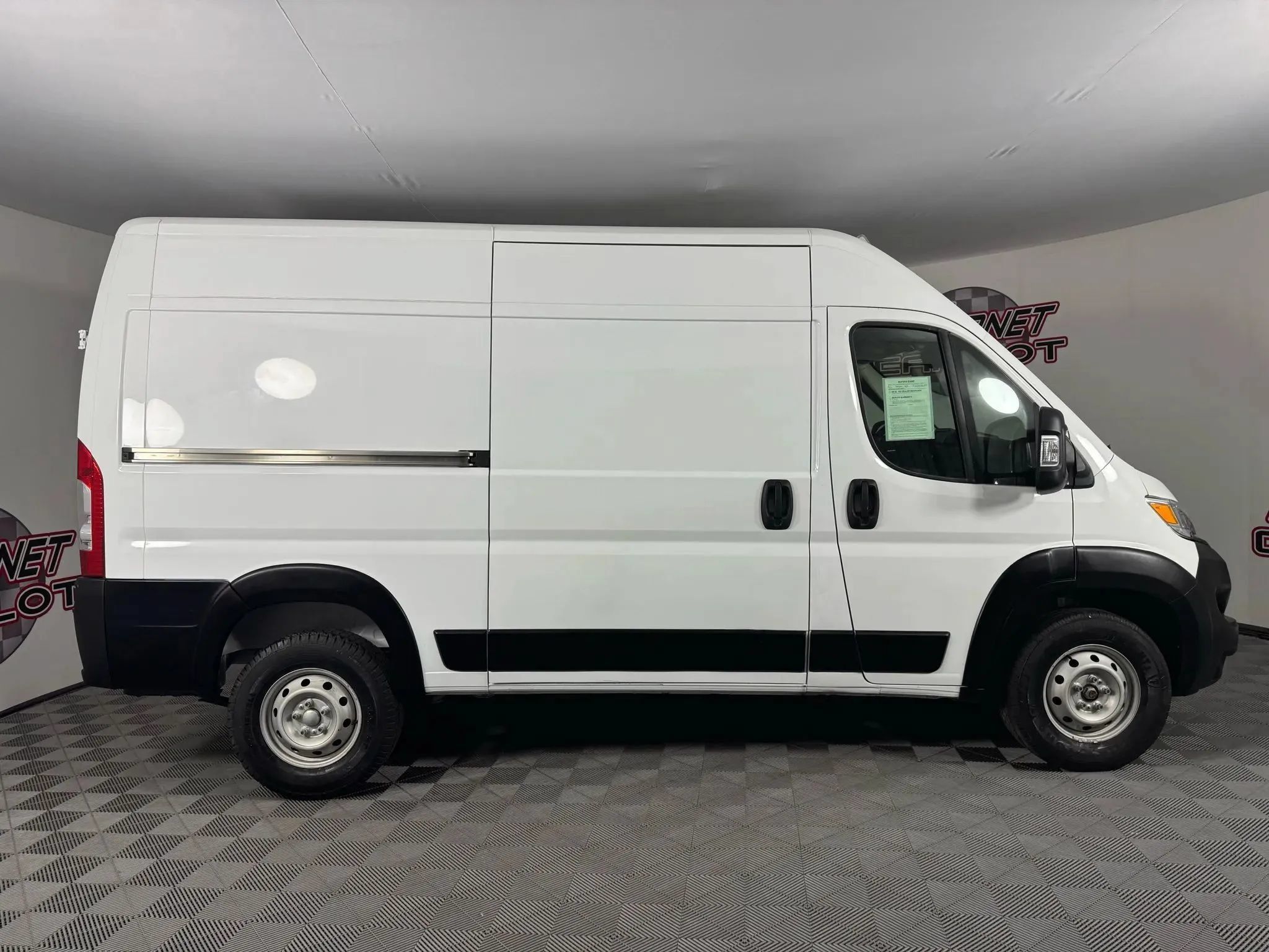 Used 2024 RAM ProMaster 1500 w/ Convenience Group FWD image 8
