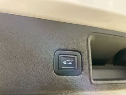Used 2022 GMC Terrain AT4 w/ Infotainment Package II AWD/4WD image 28