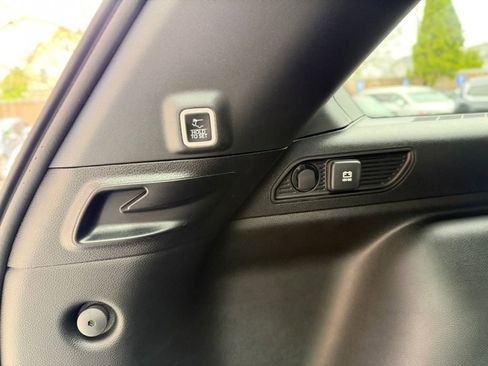 Used 2025 Jeep Grand Cherokee Altitude image 29