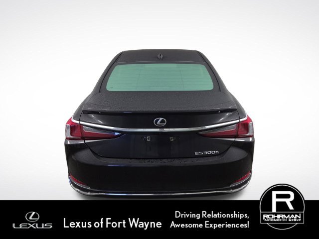 Used 2024 Lexus ES 300h w/ Accessory Package (Z1) FWD image 9