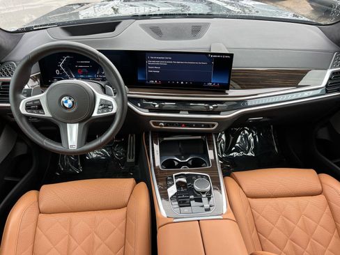 Used 2026 BMW X7 xDrive40i AWD/4WD image 23