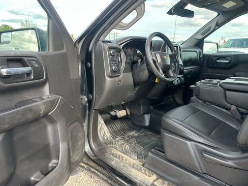 Used 2021 Chevrolet Silverado 1500 W/T w/ WT Value Package AWD/4WD image 23
