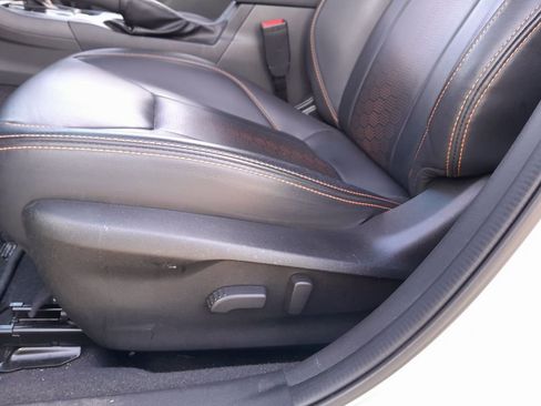 Used 2023 Subaru Crosstrek 2.5i Limited w/ Moonroof Package image 13