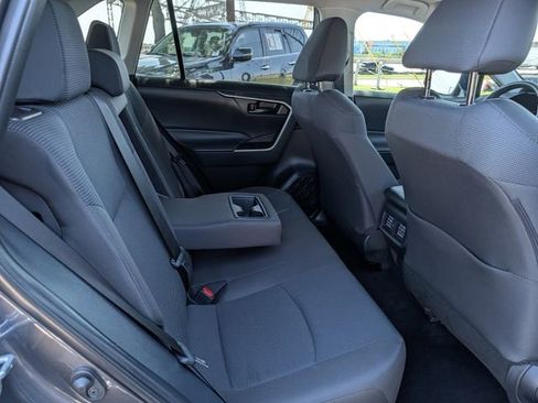 Used 2025 Toyota RAV4 LE FWD image 28