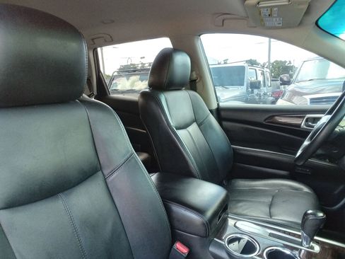 Used 2014 Nissan Pathfinder SL image 19