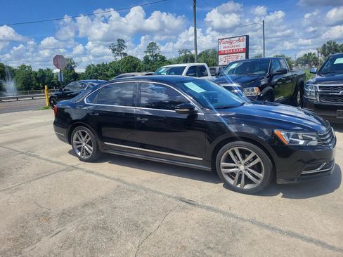 Used 2016 Volkswagen Passat 1.8T SE FWD image 8