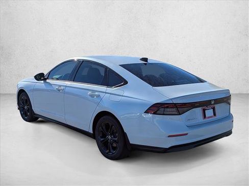 New 2025 Honda Accord SE image 7