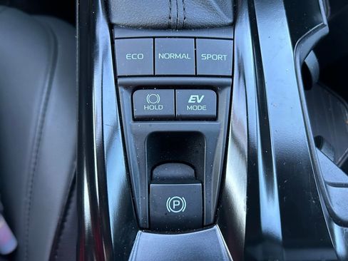 Certified 2025 Toyota Camry LE image 27