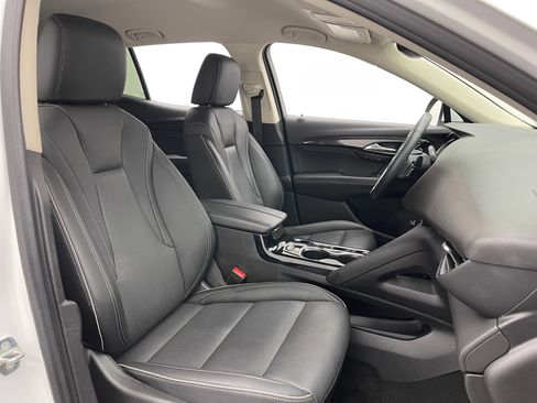 Used 2023 Buick Envision Essence AWD/4WD image 33