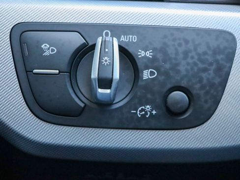 Used 2018 Audi A4 2.0T Premium Plus image 30