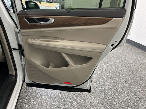 New 2026 Volkswagen Atlas SE FWD image 29