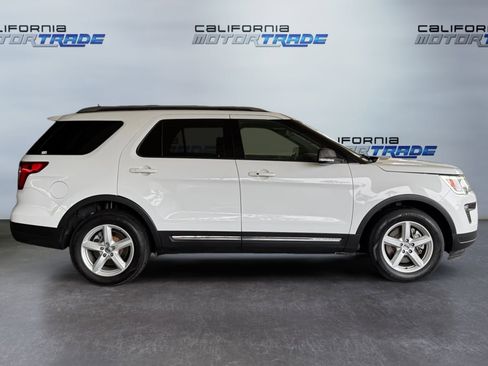 Used 2019 Ford Explorer XLT w/ Equipment Group 201A image 4