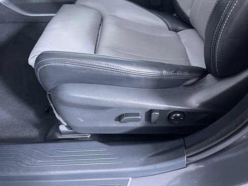 Used 2023 Subaru Outback Limited XT image 13