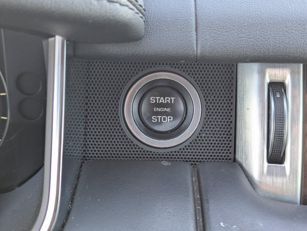 Used 2016 Land Rover Range Rover HSE AWD/4WD image 18
