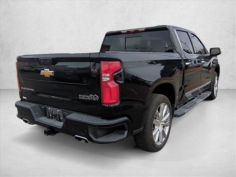 Used 2022 Chevrolet Silverado 1500 High Country w/ High Country Premium Package image 5
