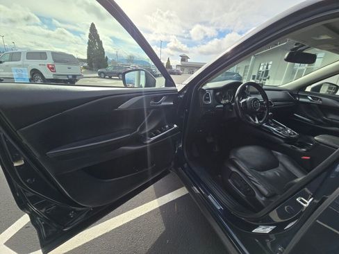 Used 2016 MAZDA CX-9 Touring image 16