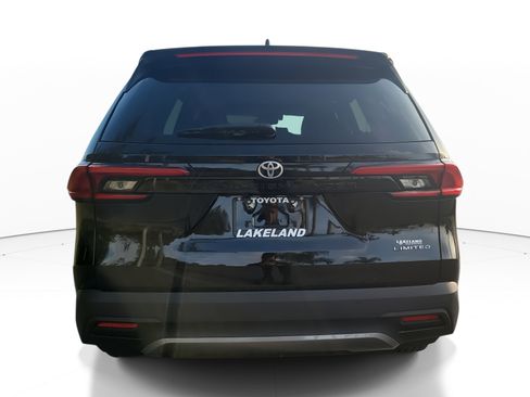 Used 2024 Toyota Grand Highlander Limited image 6