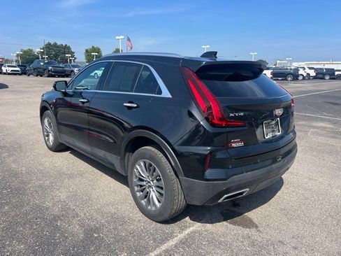 Used 2024 Cadillac XT4 Premium Luxury AWD/4WD image 8