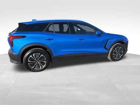 Used 2024 Chevrolet Blazer EV LT image 17