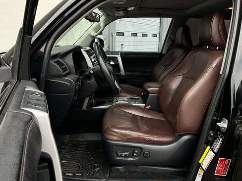 Used 2015 Toyota 4Runner Limited image 10