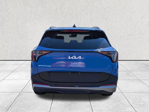 New 2026 Kia Sportage EX w/ EX Panorama Roof Package FWD image 4