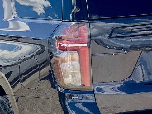 Used 2023 Chevrolet Tahoe RST AWD/4WD image 13