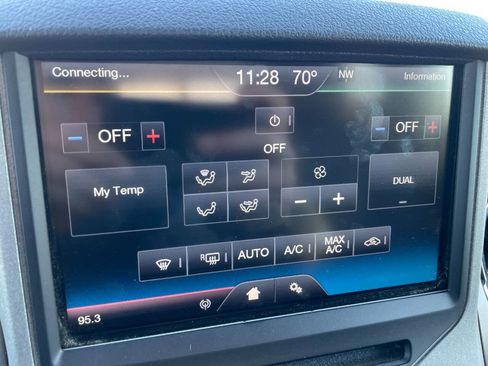 Used 2015 Ford F250 Lariat w/ Chrome Package image 35