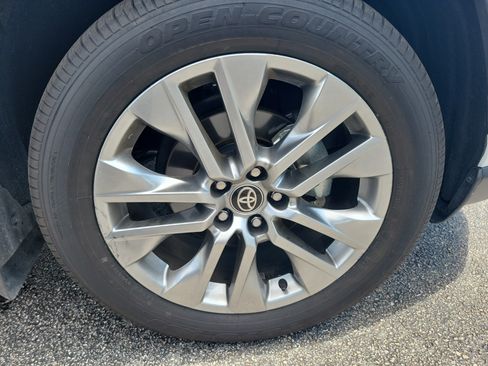 Certified 2024 Toyota RAV4 XLE Premium FWD image 9