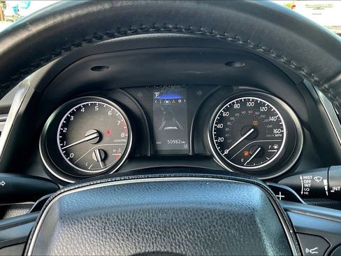 Used 2023 Toyota Camry SE image 14