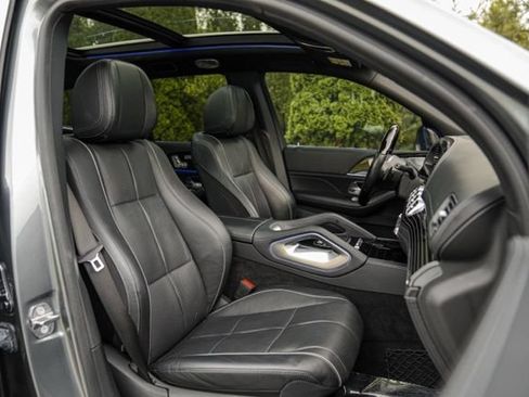 Used 2021 Mercedes-Benz Maybach GLS 600 4MATIC image 46