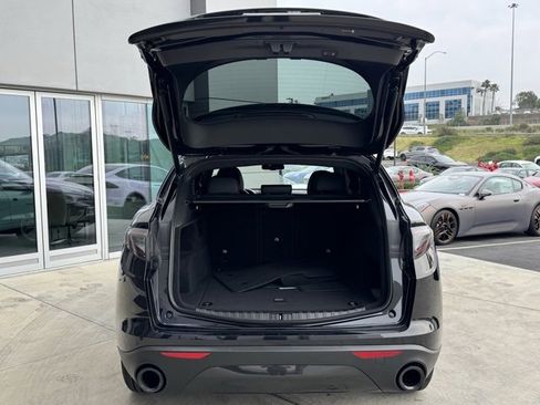 Used 2024 Alfa Romeo Stelvio Sprint image 11