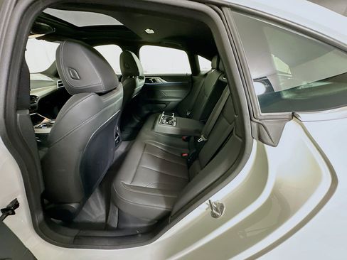 Used 2025 BMW i4 eDrive40 image 29