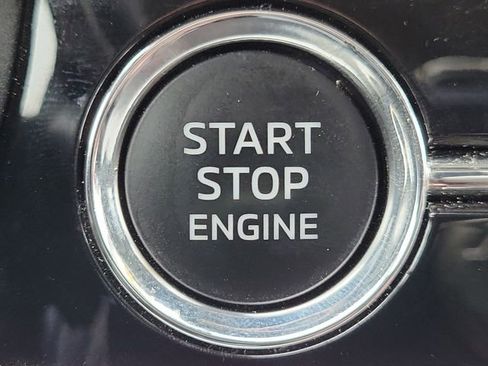 Used 2024 Mitsubishi Outlander SE image 31